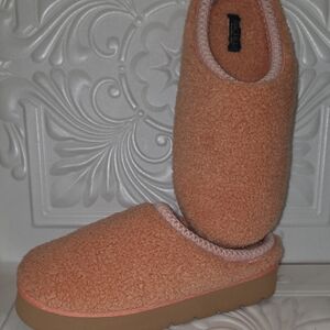 Rachel Roy Coral Fleece Women's Slippers Chunky Stacked Fun Slip On